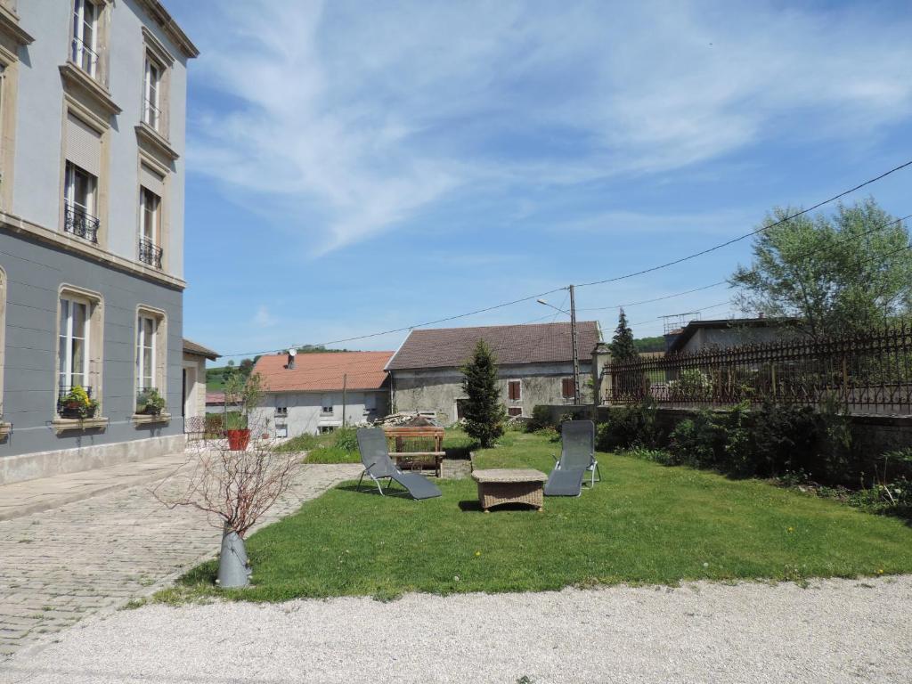 Le Jardin Des Lys Bed & Breakfast Gemmelaincourt Exterior foto